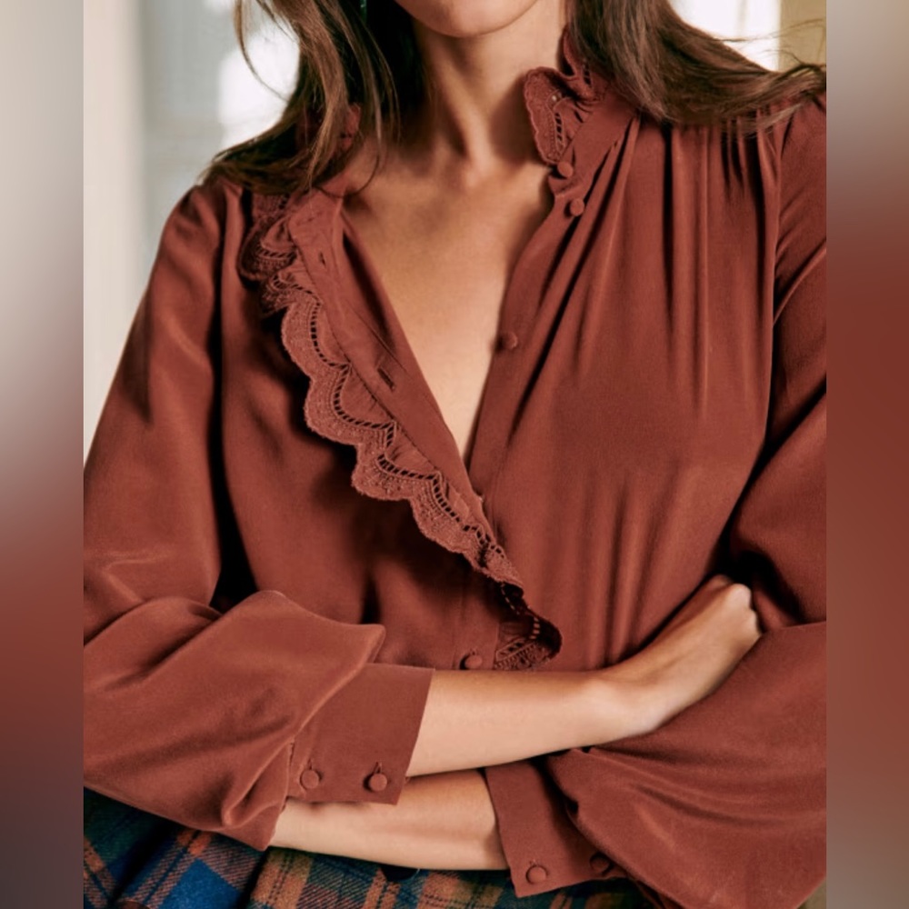 NWT Sézane Chloe Blouse. Size 2. Brown.